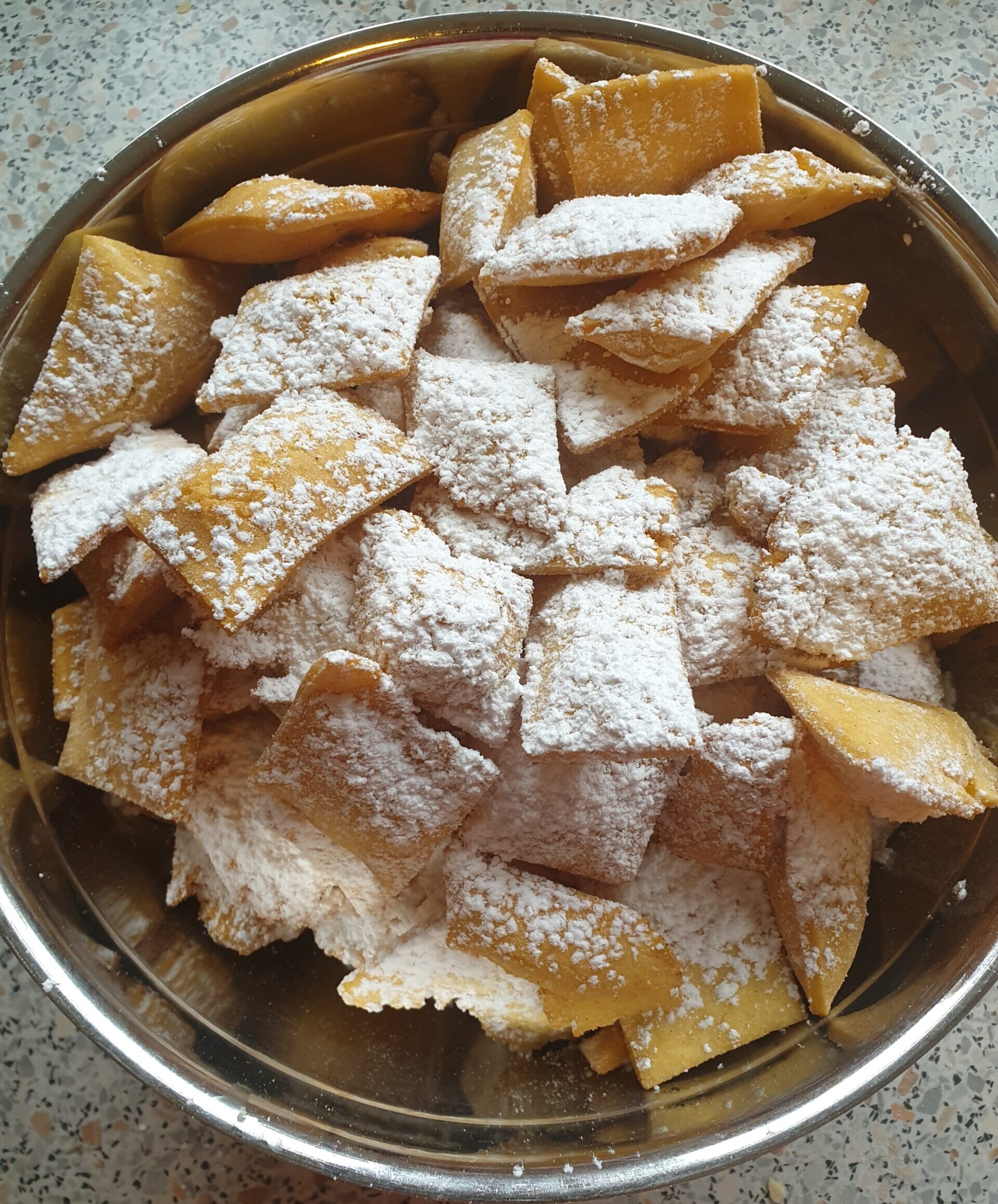 Mousses – Sweet Dough Shards