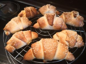 Salty quark-oil dough