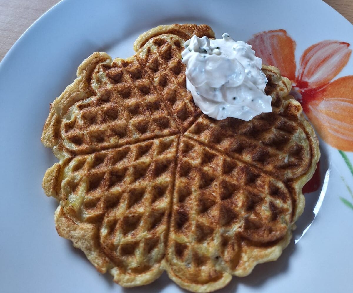 Potato Waffle with Sour Cream Dip